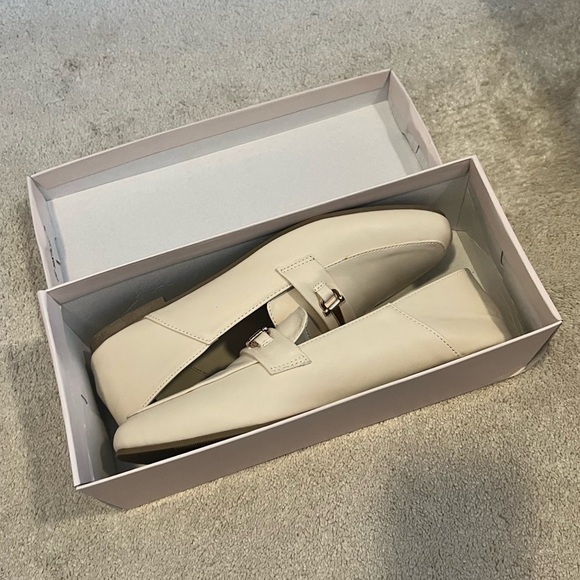 JUSTFAB BRAND NEW Joyce Loafer - Picture 3 of 5